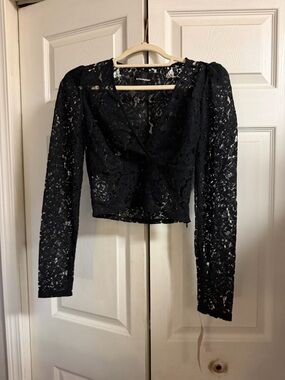 Reformation Black Lace Wrap Long-Sleeve Crop Top size 2 NWT